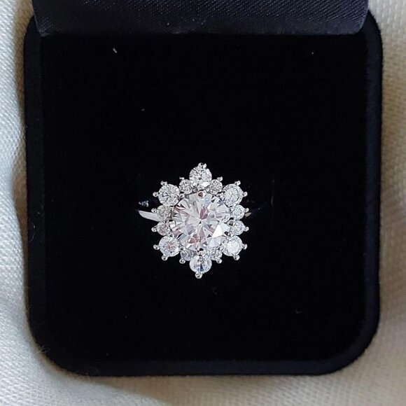 18K White Gold-Plated Simulated Diamond 925 Sterling Silver Engagement Ring - Picture 1 of 9